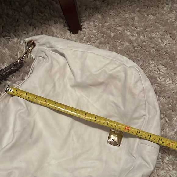 Jimmy Choo Bag very well kept and clean white shoulder bag lots of room - Picture 10 of 13